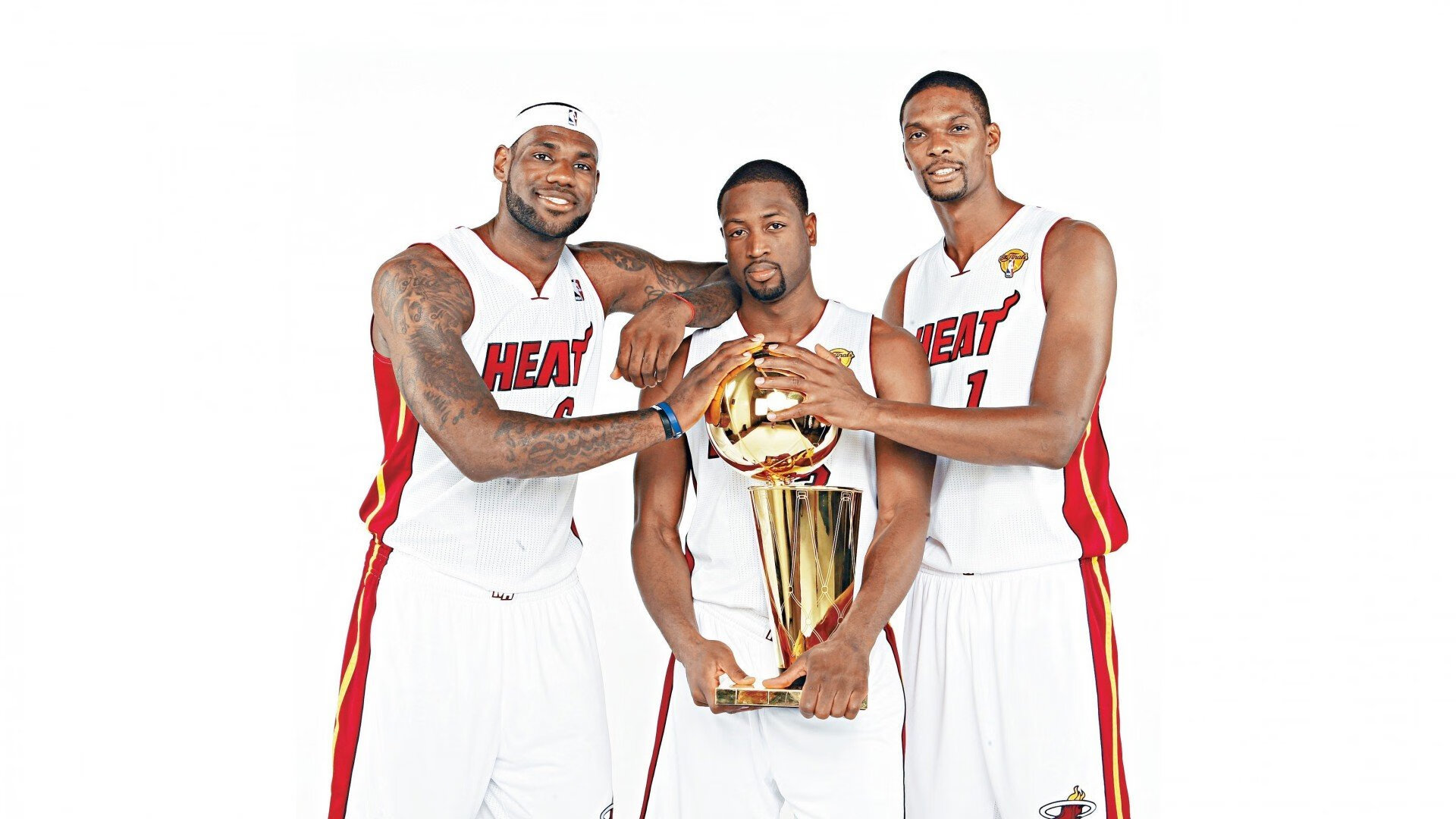 《CS_GO激烈角逐，现场气氛火热沸腾》，csgo激战